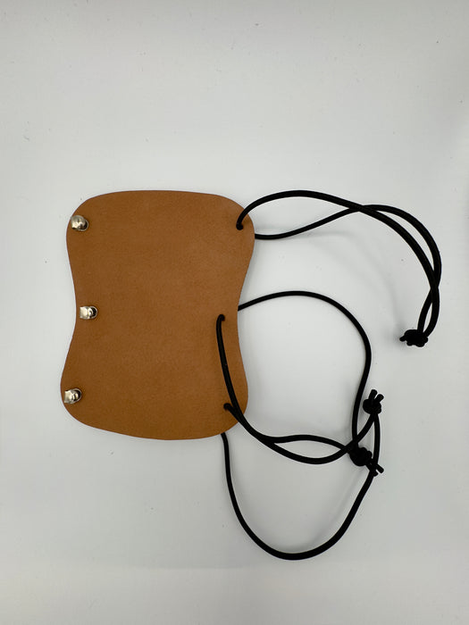 AAG-024 TRADITIONAL ARMGUARD