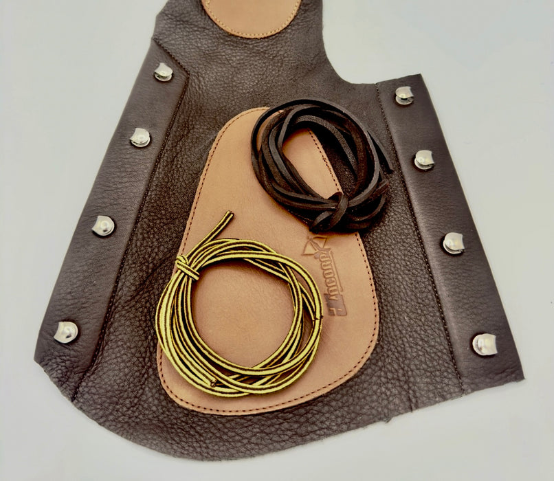 AG-041 TRADITIONAL ARMGUARD WITH METAL DYE FOR ARROW SUPPORT