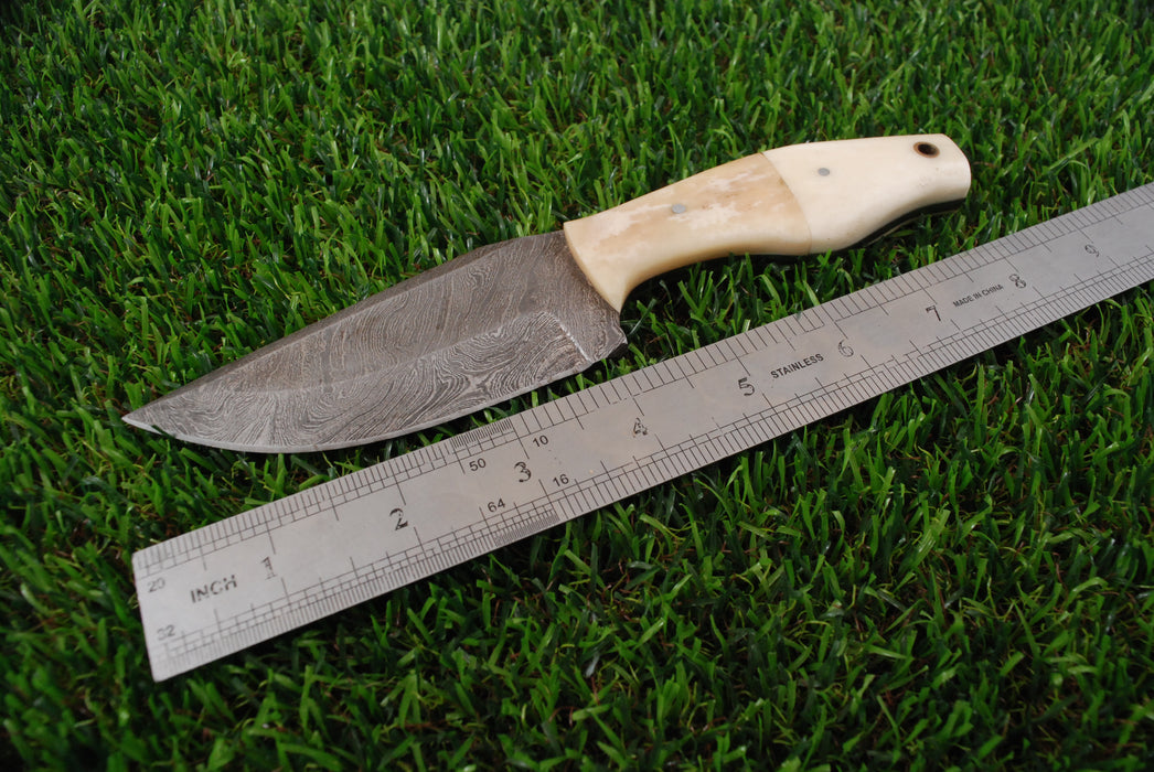 Premium Hand-Forged Damascus Steel Tracker Skinner AW-103