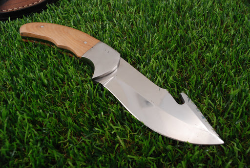 Professional Fixed-Blade Gut Hook Skinner with Flame-Grain Hardwood Handle (AW-133)