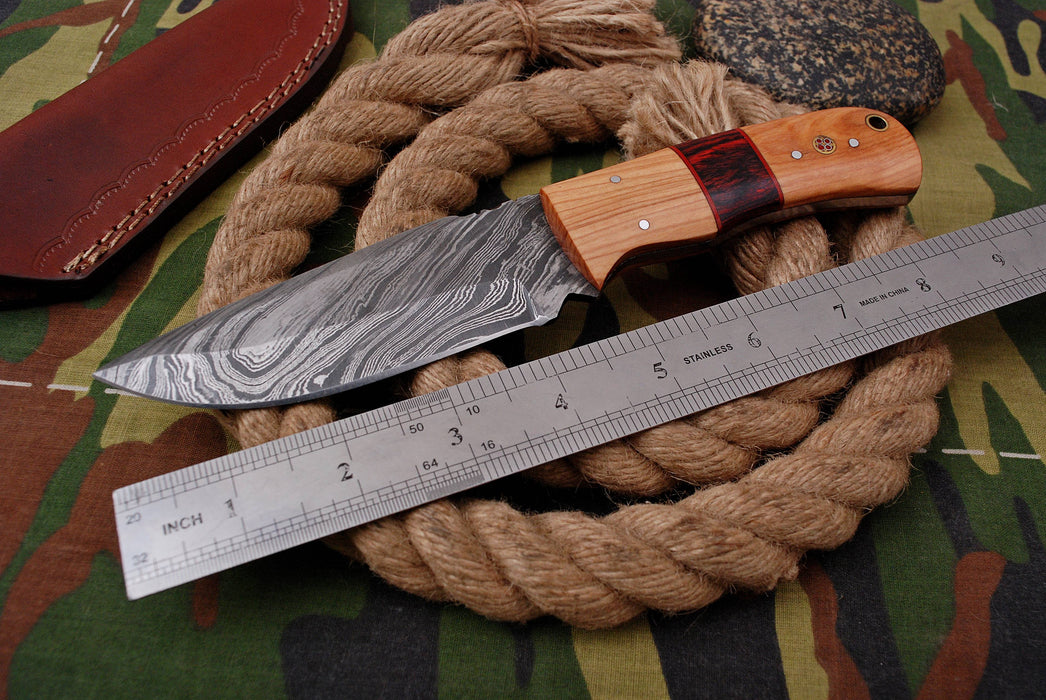 AW-003 Handcrafted Damascus Steel Fixed Blade Knife with Wooden Handle & Leather Sheath