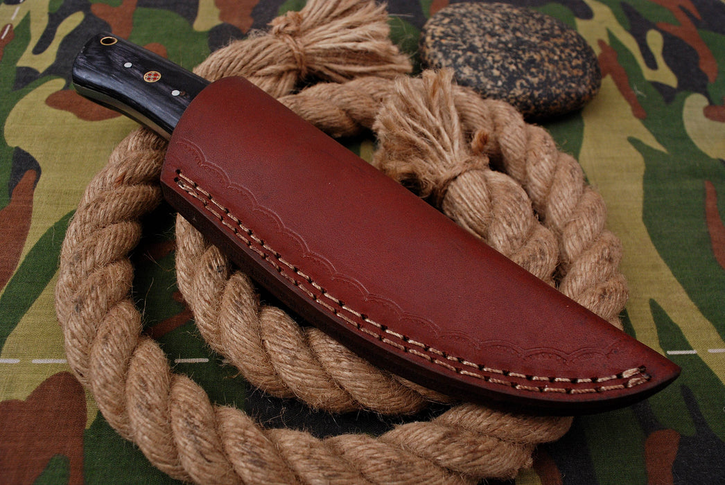 AW-007 "The Trailblazer" Handmade Damascus Steel Hunting & Skinner Knife with Rich Wood & Horn Handle