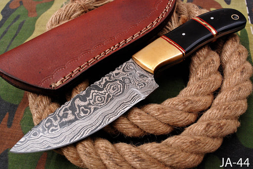 AW-044 Handmade Damascus Steel Hunting Knife – Brass Bolster & Black Polished Handle with Leather Sheath