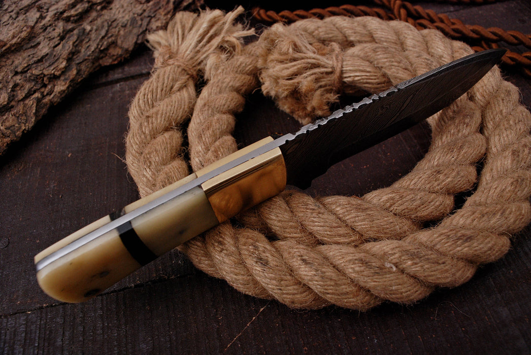 AW-75Damascus Steel Hunting Knife with Bone Handle & Leather Sheath